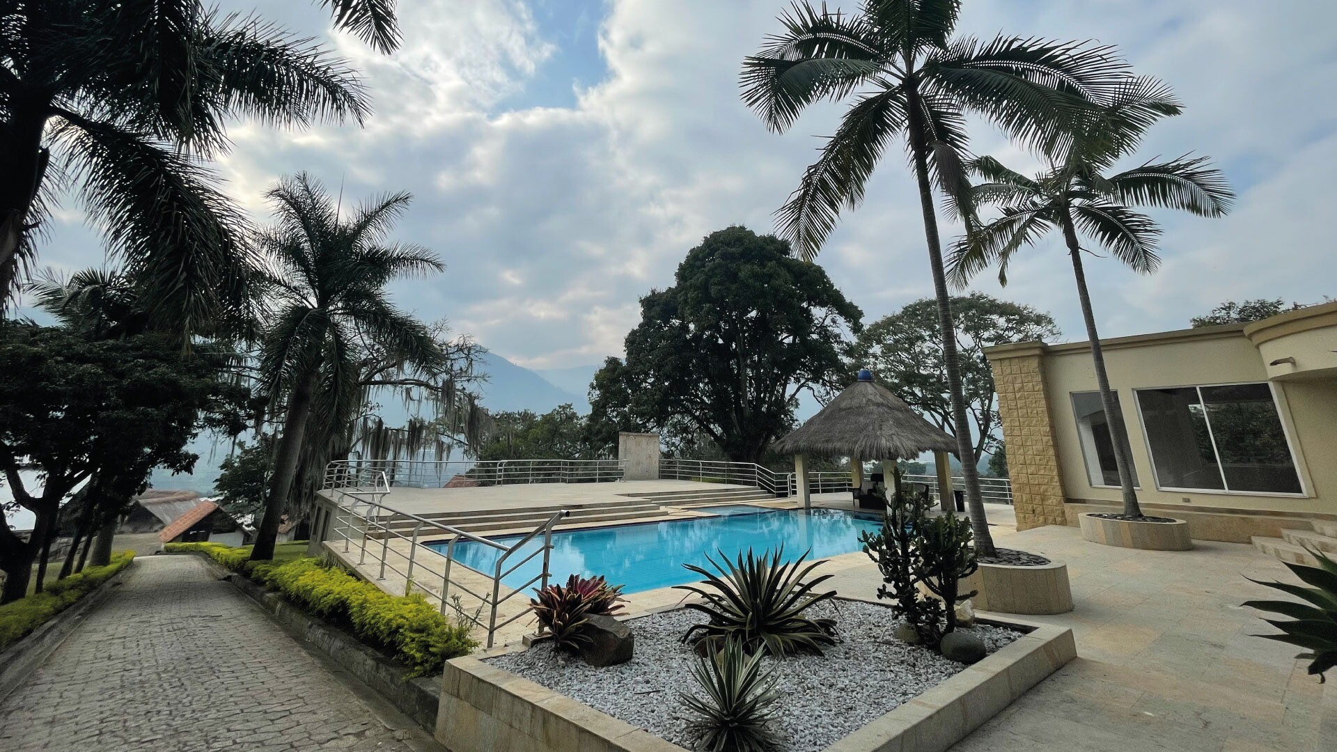 Centro de Eventos Santo Coyote: Casa Blanca